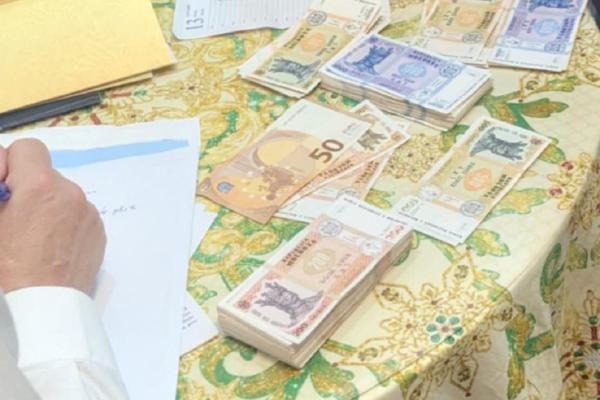 Un viceprimar al mun. Bălți și șeful-adjunct al Direcției Învățământ Tineret și Sport din cadrul Primăriei, reținuți de CNA și procurori în dosare de corupție