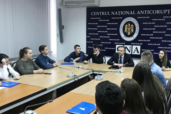  Instruiri anticorupție pentru membrii CNEM