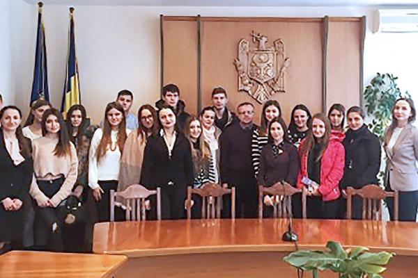 Instruiri anticorupție pentru un grup de studenți ai ASEM