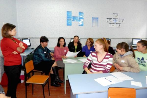  Instruiri anticorupţie în liceele din capitală