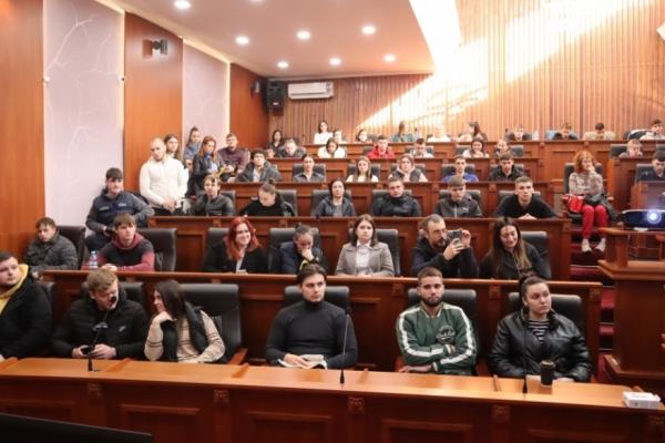 Circa 720 de persoane, instruite de Centrul Național Anticorupție la Soroca și Bălți