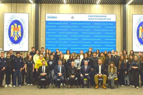 Prima ediție a „Cafenelei Anticorupție” din 2026, dedicată analizei riscurilor de corupție asociate criptomonedelor