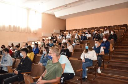 „Quiz Pro Integritate” pentru tinerii de la Ungheni