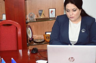 Ofițerii CNA au ajuns cu instruiri anticorupție, pe zoom, în școlile din Telenești, la Serviciul Vamal, dar și la Agenția pentru Protecția Consumatorilor