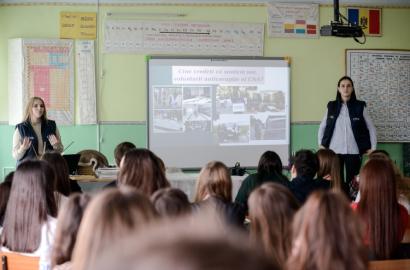 Campanie CNA-MEC: Elevi și cadre didactice din raionul Cimișlia au participat la o instruire despre riscurile și daunele corupției