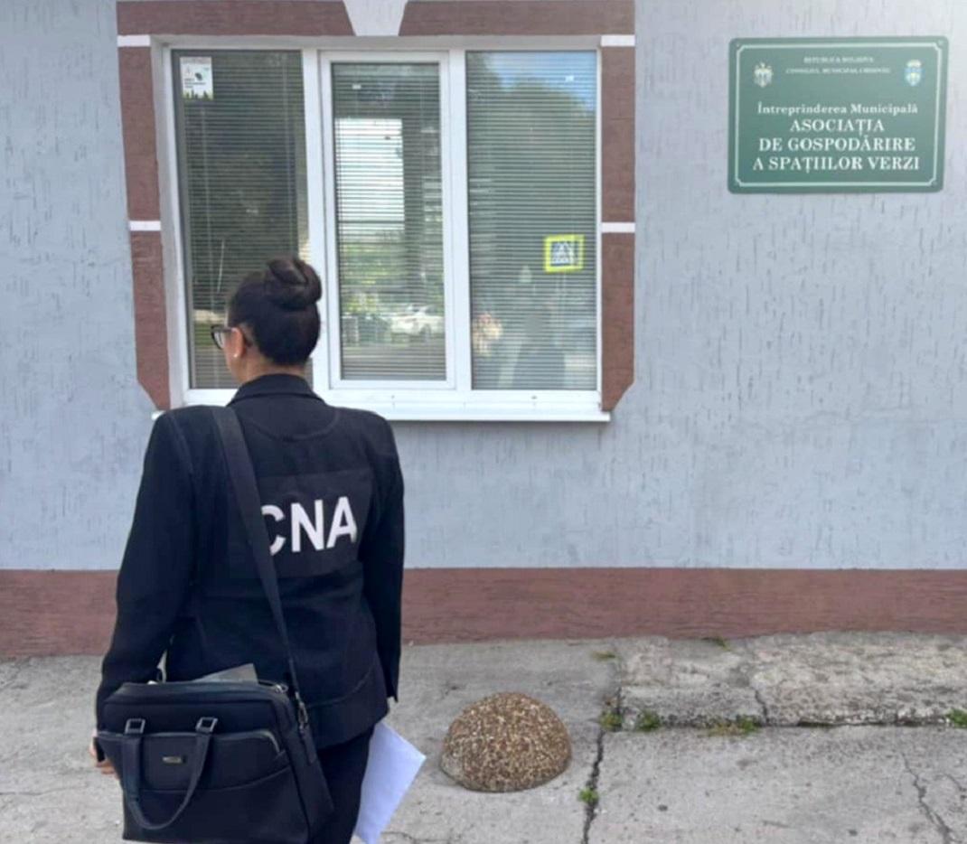 Un ex-director al „Asociației de Gospodărire a Spațiilor Verzi”, cercetat de CNA pentru abuz de serviciu, soldat cu prejudicii în proporții considerabile