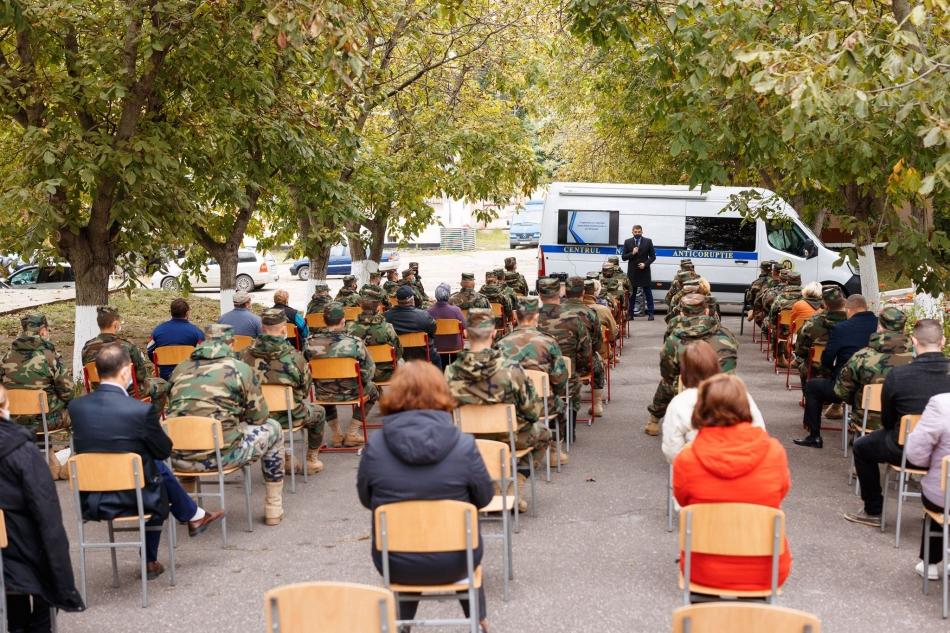 Anticorupție în unitățile militare din Ungheni și Cahul