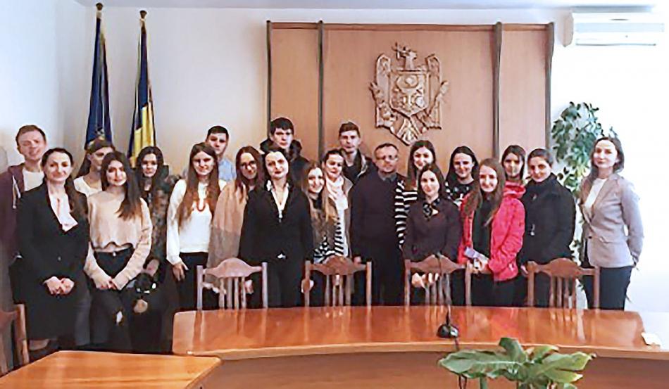 Instruiri anticorupție pentru un grup de studenți ai ASEM
