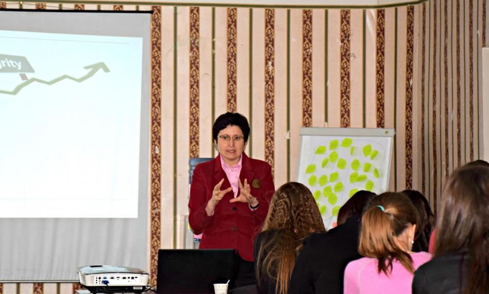 Agenții publici din Ialoveni au fost instruiți cu privire la rigorile climatului de integritate instituțională