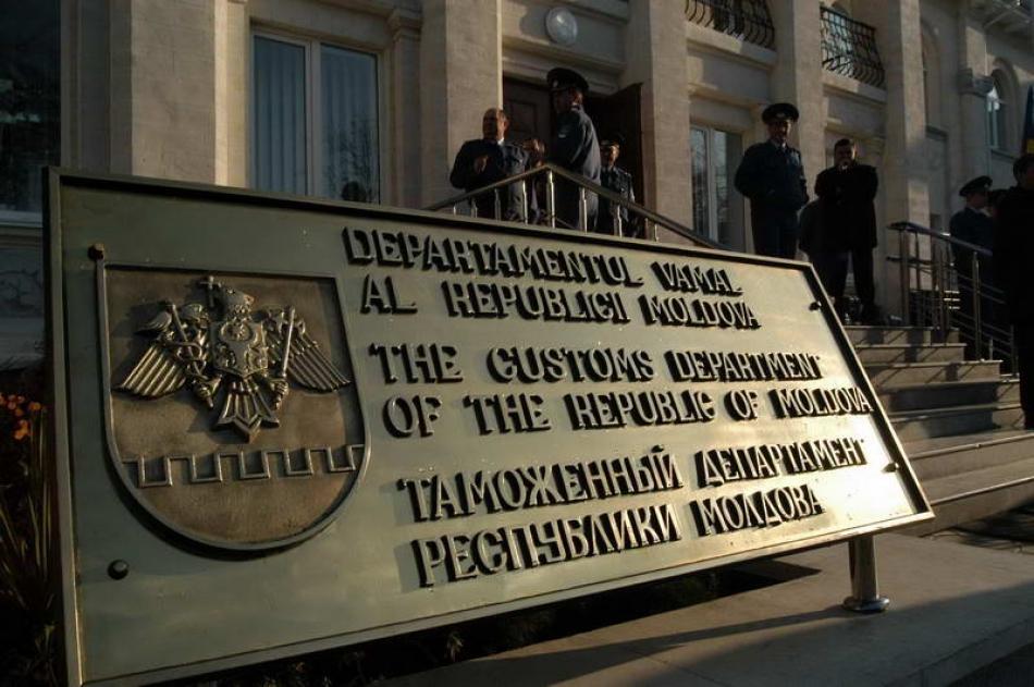  Instruiri pentru colaboratorii vamali debutanţi