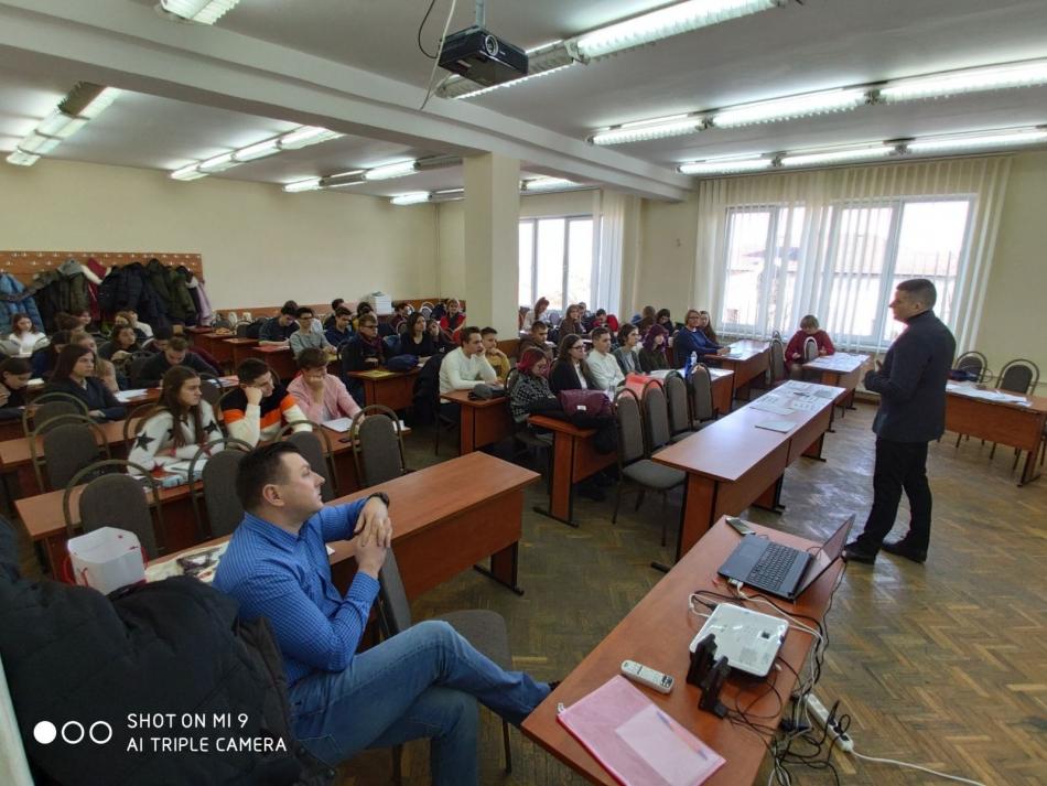 Despre prevenirea corupției, într-un dialog cu elevii