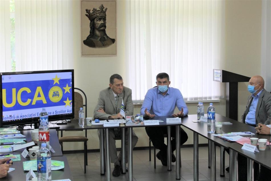Reprezentanții CNA prezenți la seminarului „Îmbunătățirea calității pregătirii conducătorilor auto în cadrul școlilor auto a UCA din RM”