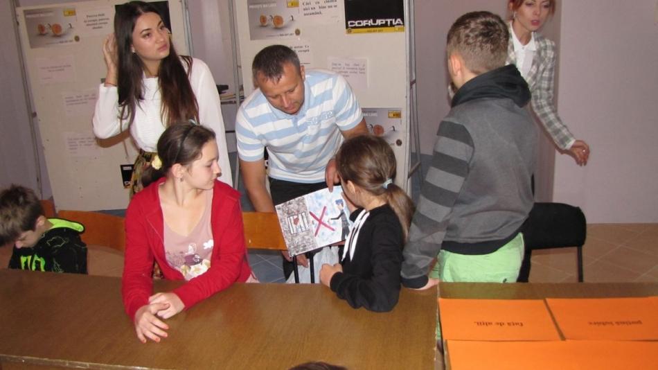 Training anticorupţie la Tabăra de odihnă pentru copii SADOVA