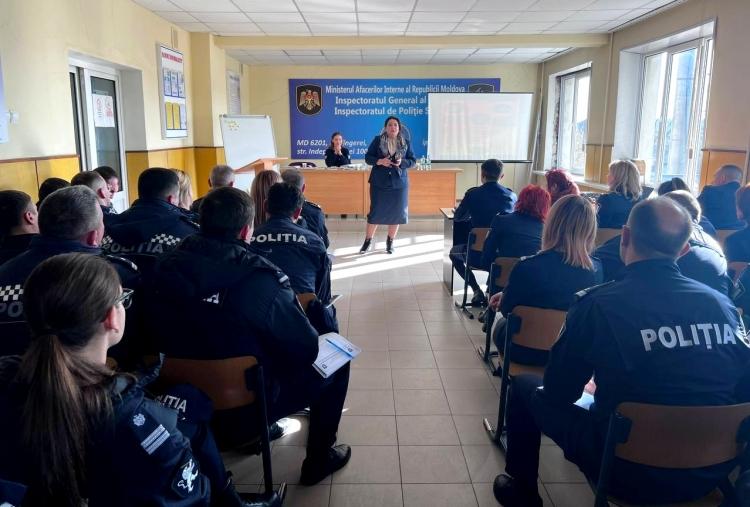 CNA a desfășurat activități de educație anticorupție în patru raioane, iar printre audienți au fost polițiști, medici și judecători