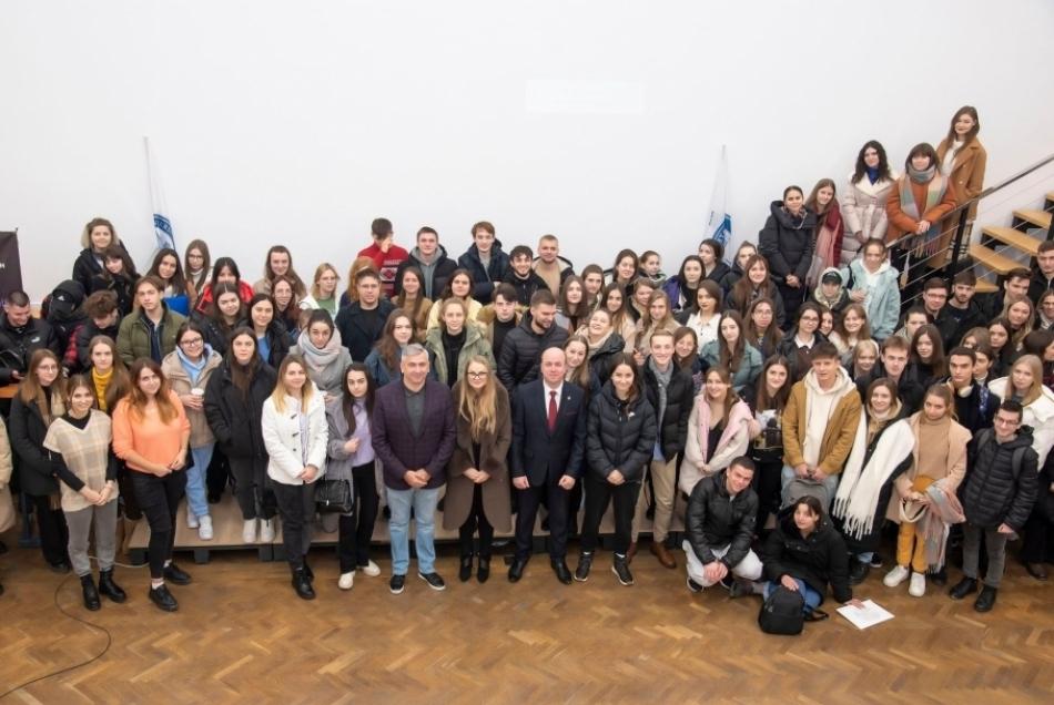 Sinteza CNA: Activitățile de educație anticorupție au vizat aproape 1000 de audienți din mai multe localități