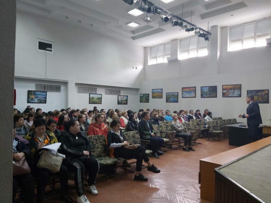 Campania „Integritate: credibilitate în sistemul educațional” a ajuns la Liceul “ Mihail Berezovschi” din capitală