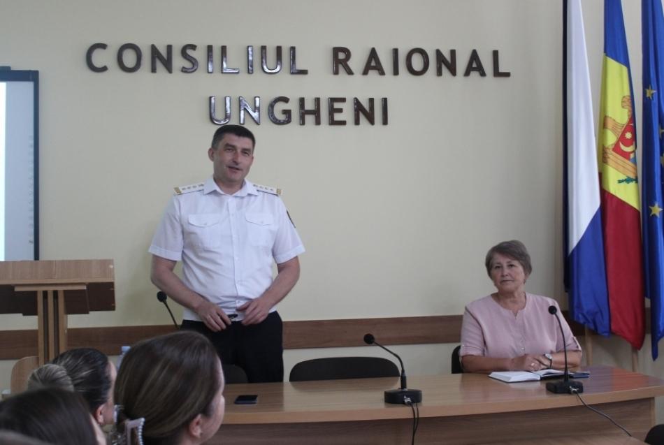 Circa 300 de persoane au participat la sesiunile de informare, organizate de Centrul Național Anticorupți la Ungheni, în această săptămână