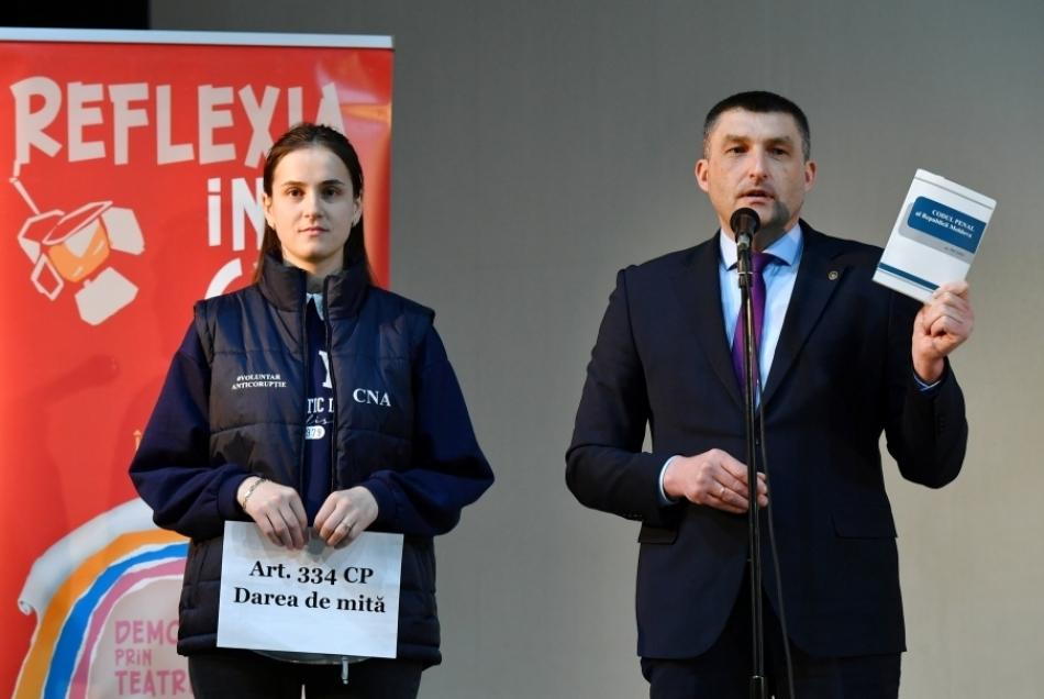 Ofițerii CNA au continuat instruirile anticorupție la Cahul, Leova și Ialoveni, în această săptămână