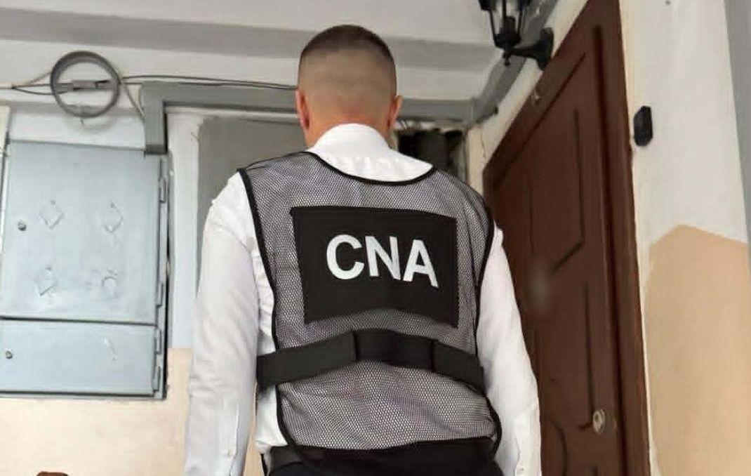 CNA și procurorii din Cahul au reținut un expert în inspecția tehnică auto, bănuit de prejudicierea statului cu peste 600 000 de lei